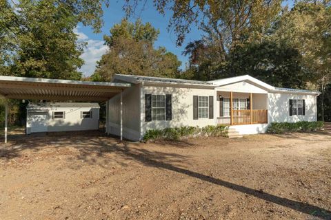 A home in Gilmer