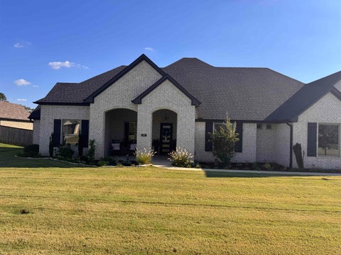Homes For Sale - 105 Saddle Brook Circle<br/> Hallsville, TX 75650
