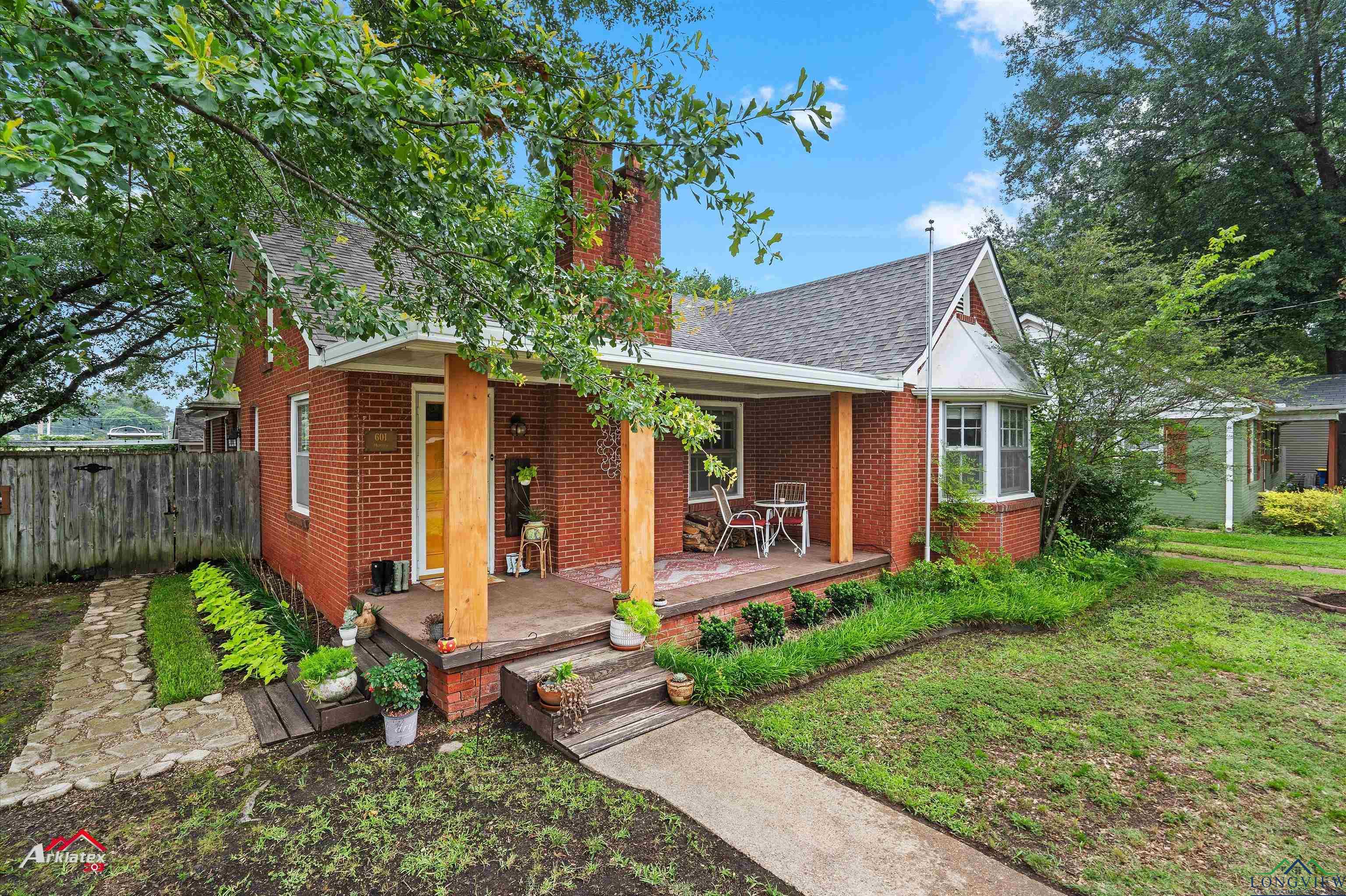 601 Hunter St, Kilgore, Texas image 2