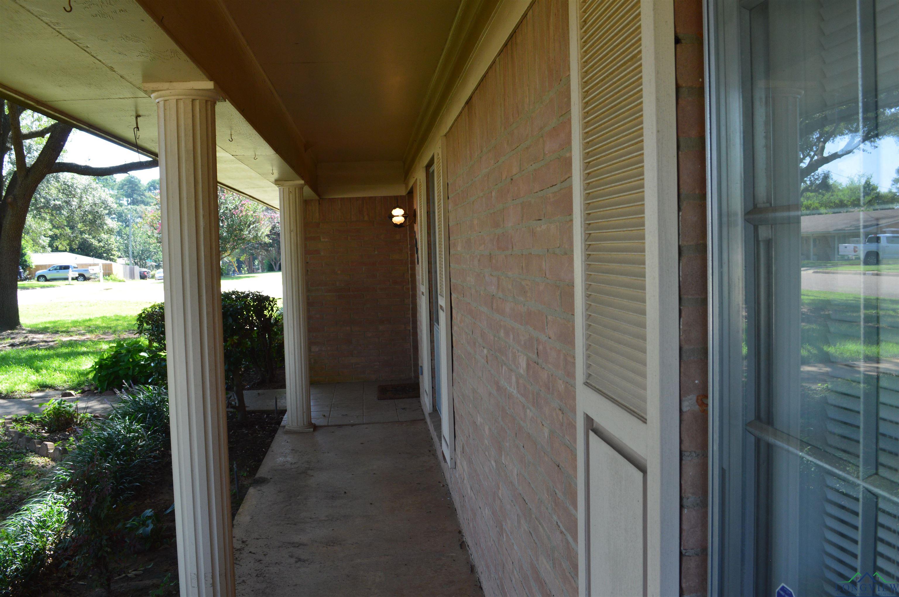 306 Beverly St, Longview, Texas image 18