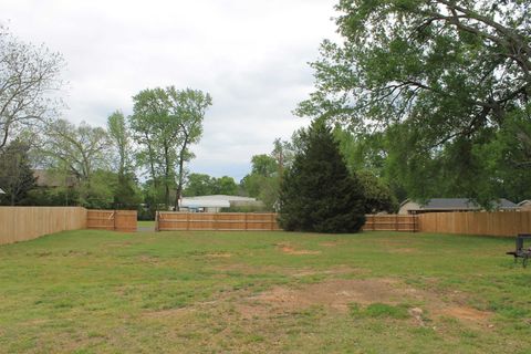 Vacant Land For Sale - 102 Brassell<br/> Harrison County, Marshall, TX 75672