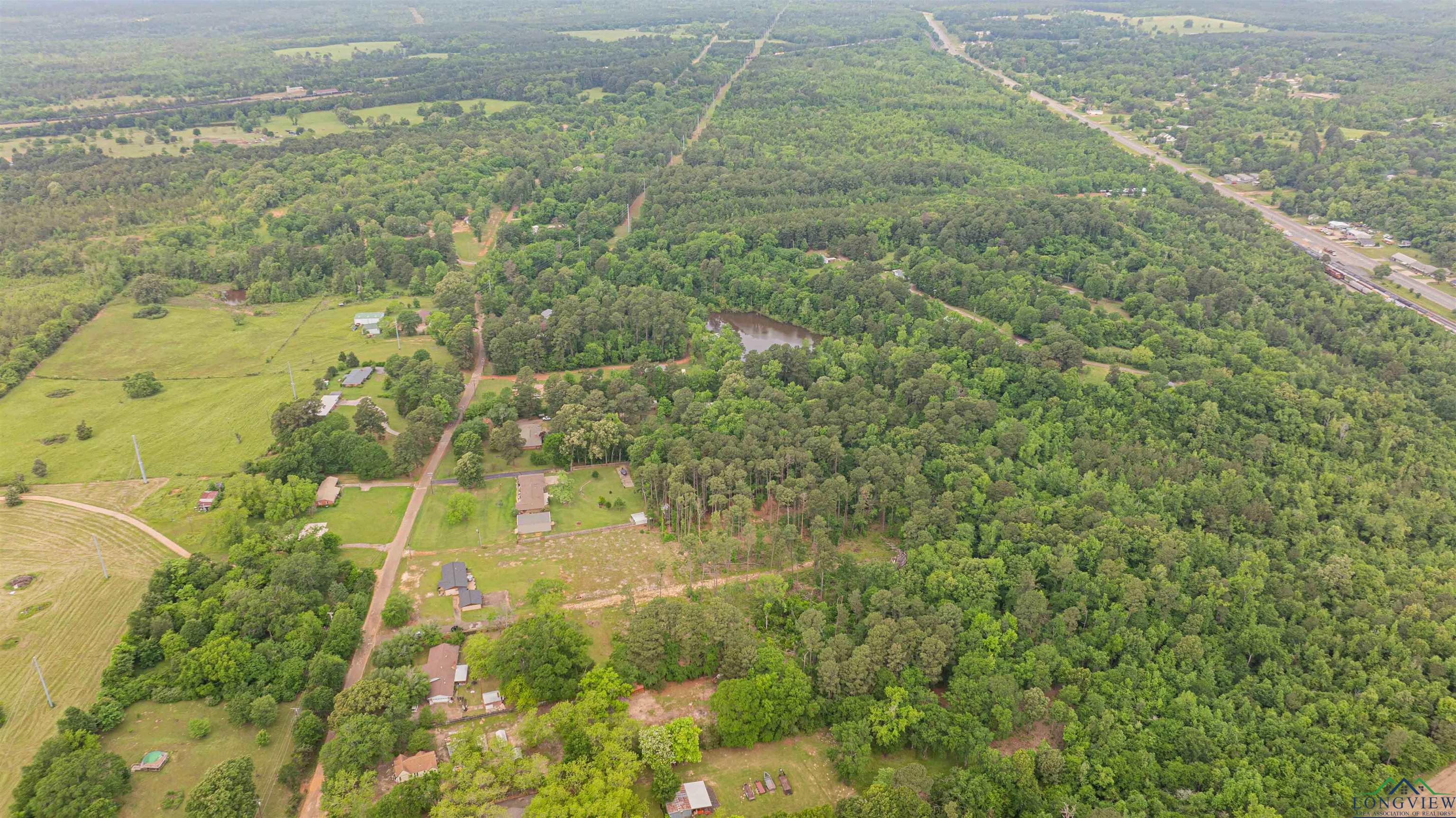 502 Hillcrest, Hughes Springs, Texas image 32