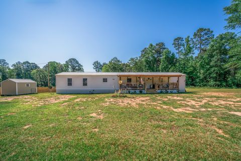 Mobile Home For Sale - 136 Woodlawn Estates Drive<br/> Harrison County, Marshall, TX 75670