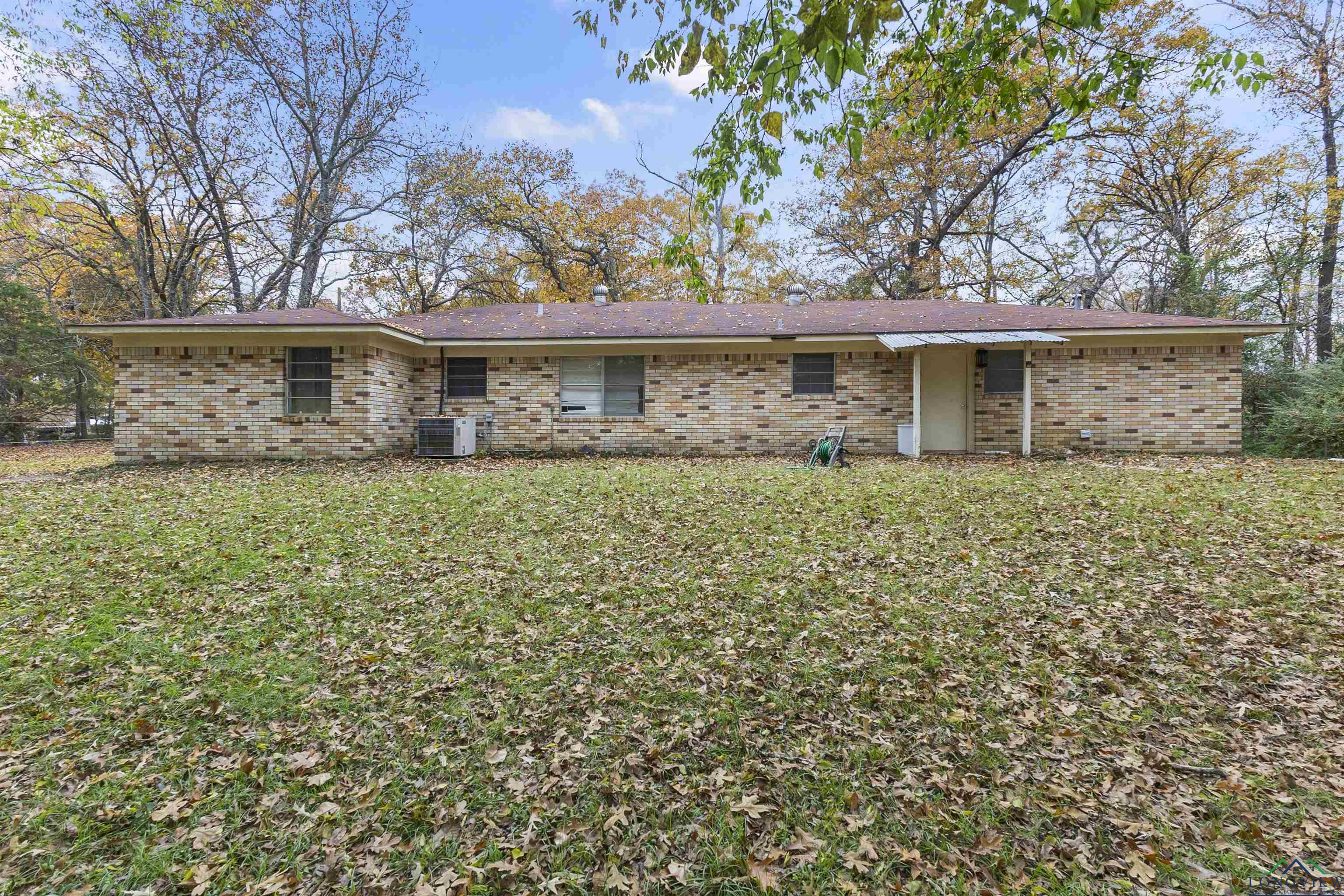 1825 Dee Dee St, Longview, Texas image 25