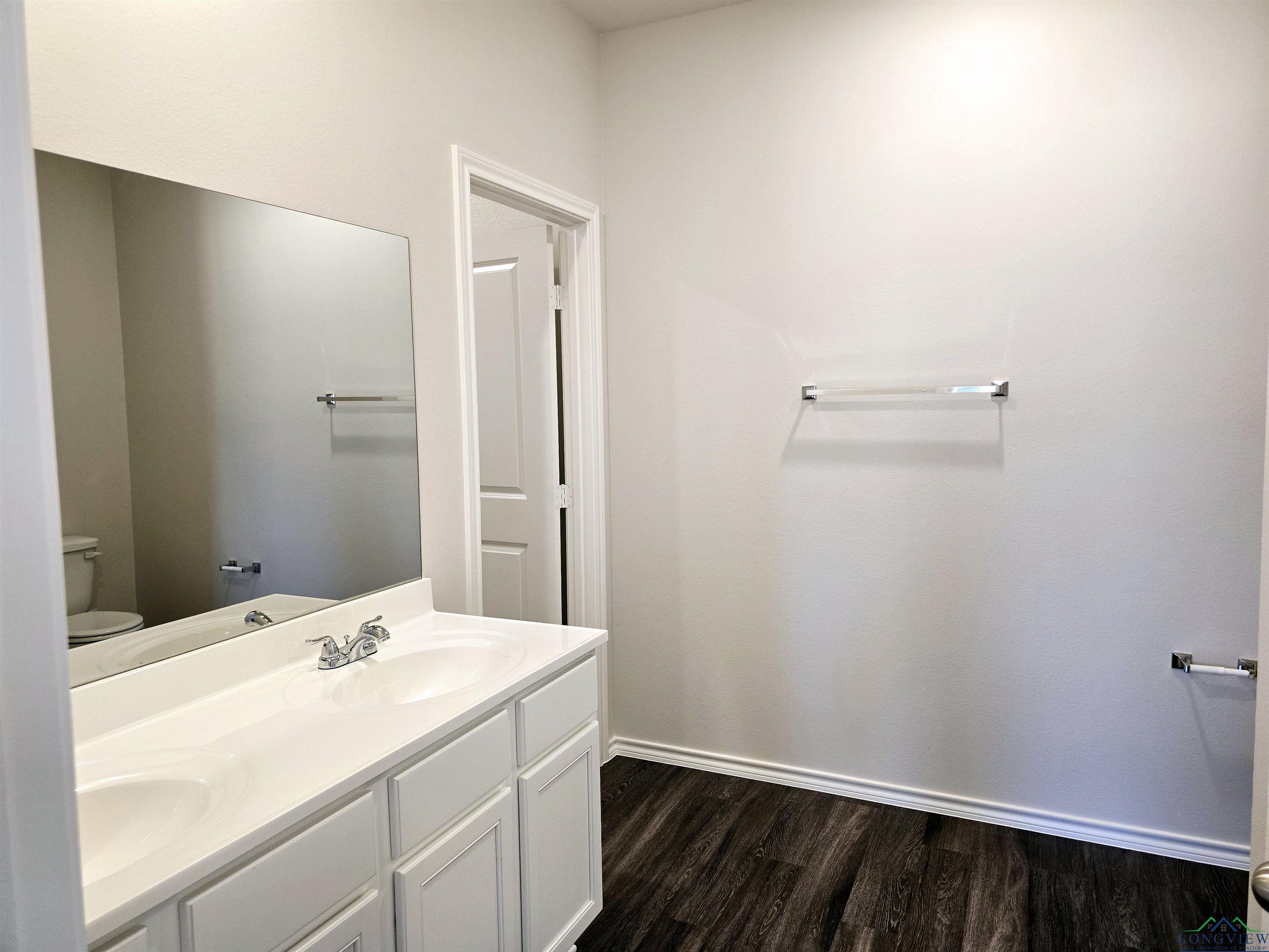 4001 Gregg Tex Road, Longview, Texas image 7