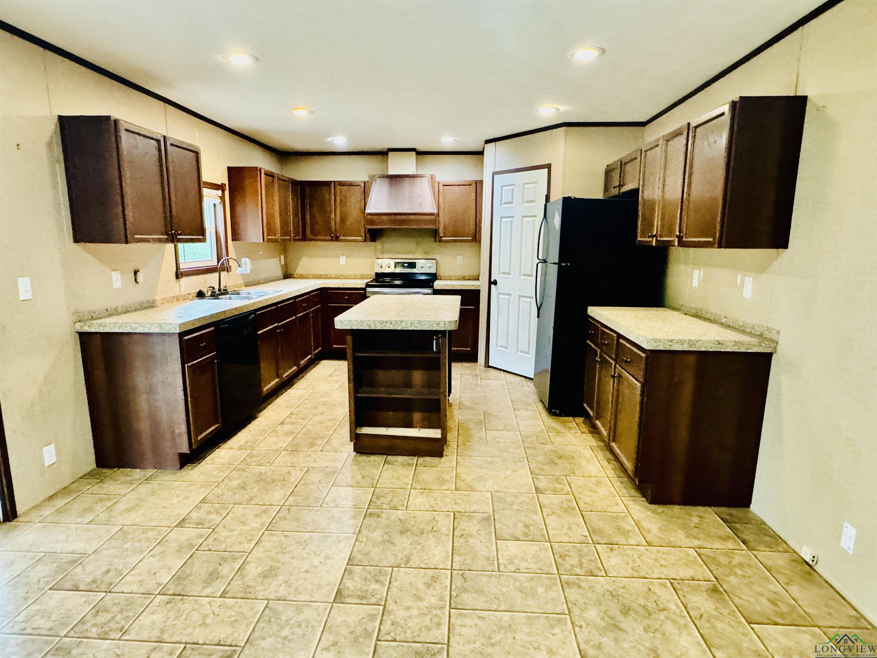 17116 E Cr 2187, Tatum, Texas image 3