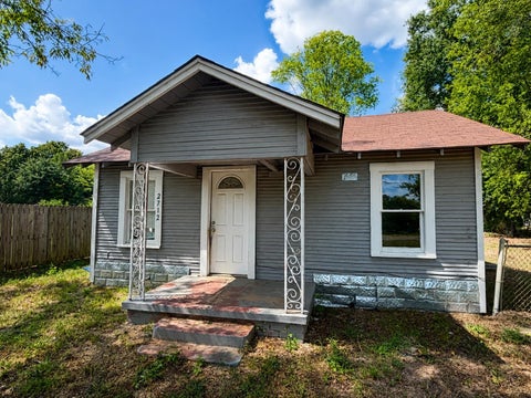 Homes For Sale - 2712 W Upshur Ave<br/> Upshur County, Gladewater, TX 75647