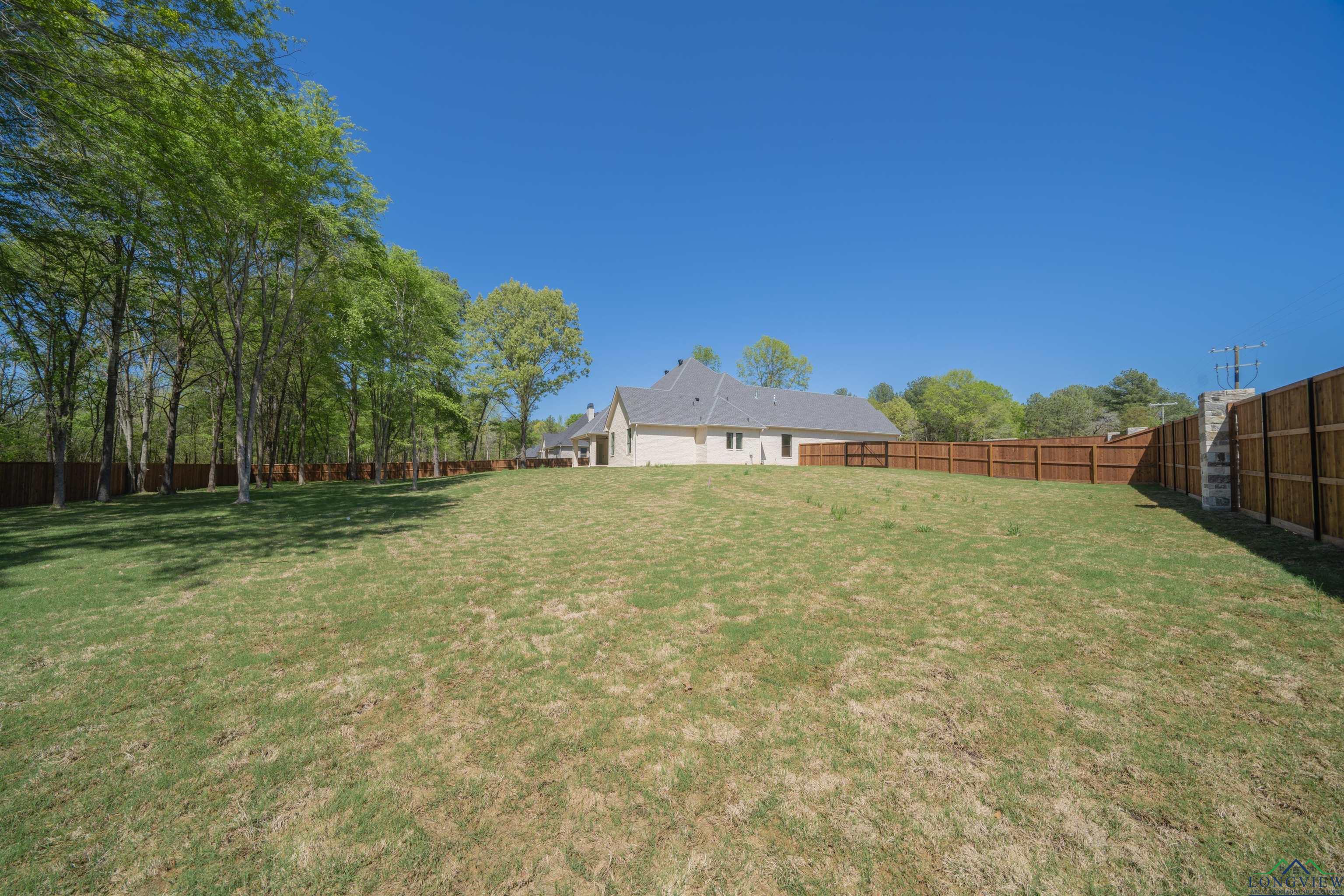 105 Thorn Briar, Longview, Texas image 32