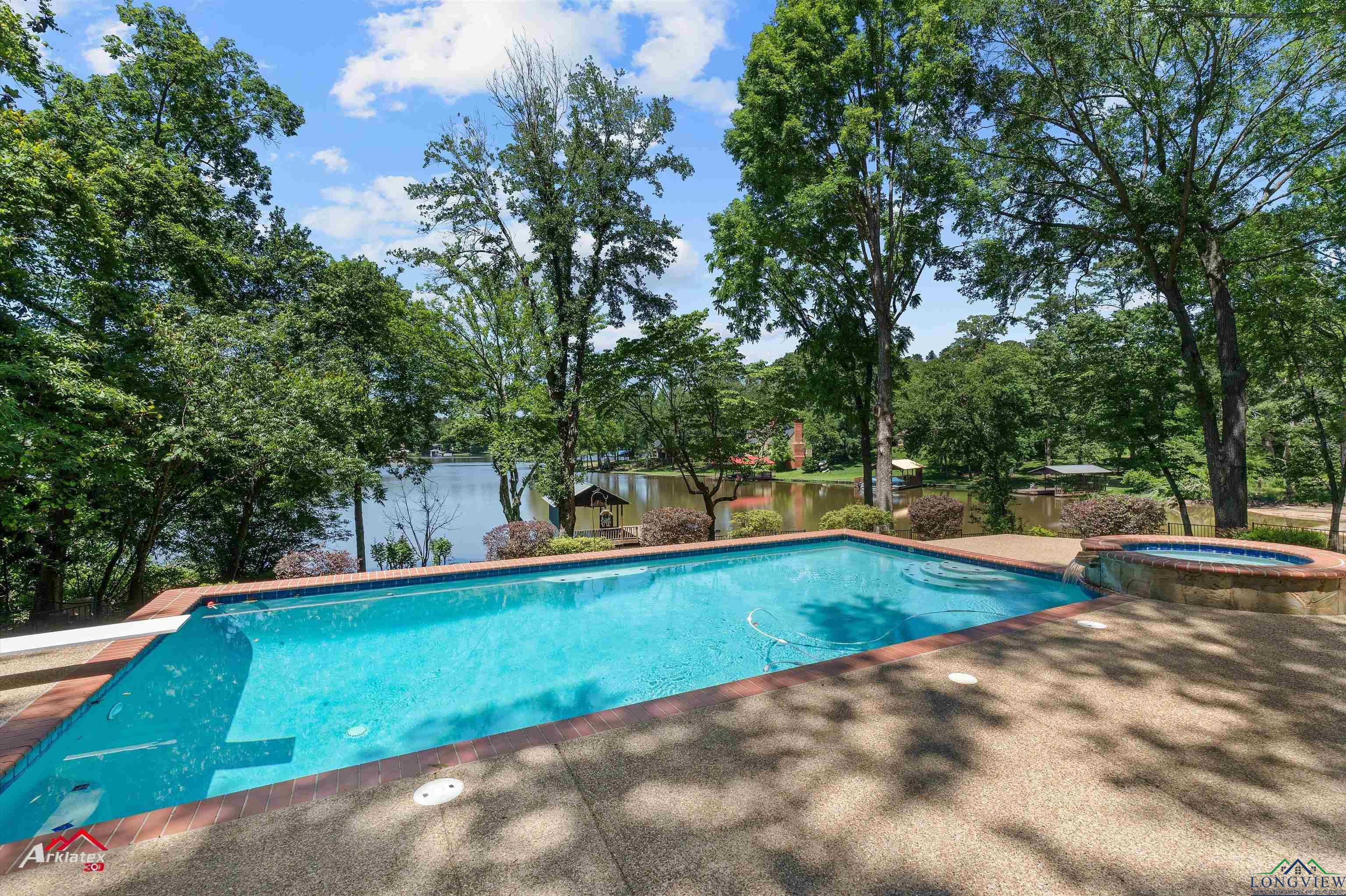 1024 Shadowood Dr, Marshall, Texas image 11
