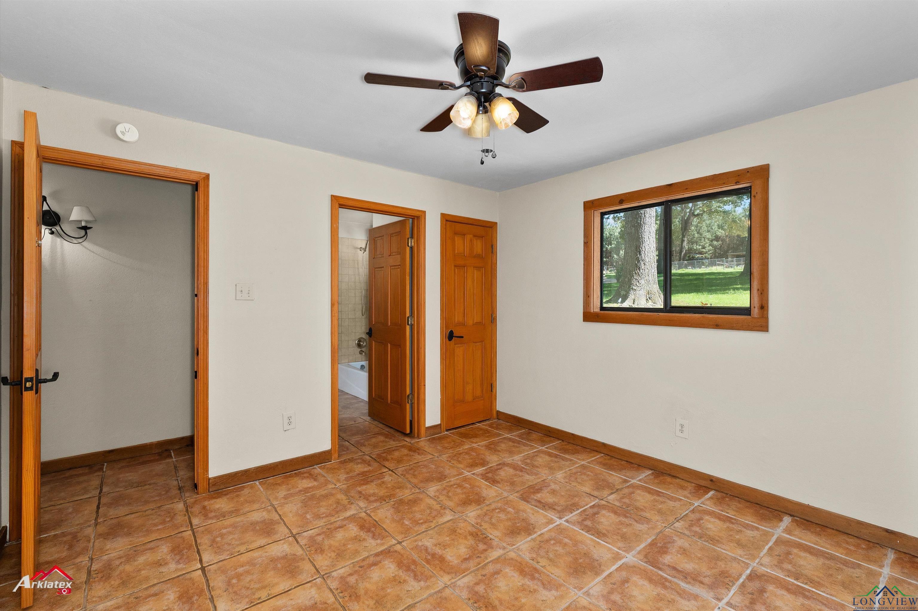 1024 Shadowood Dr, Marshall, Texas image 24