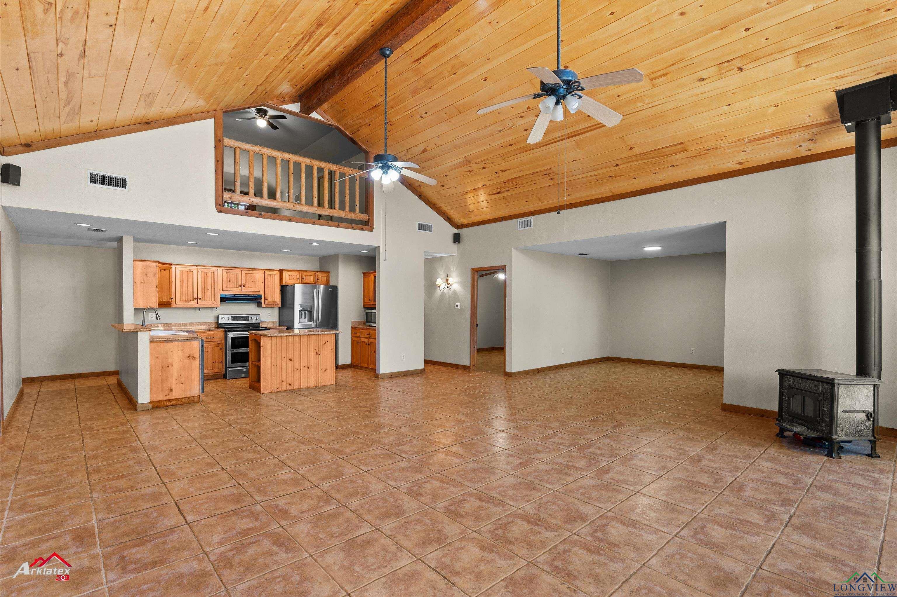 1024 Shadowood Dr, Marshall, Texas image 7