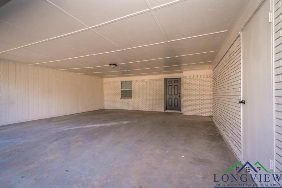 400 W Douglas, Jefferson, Texas image 13