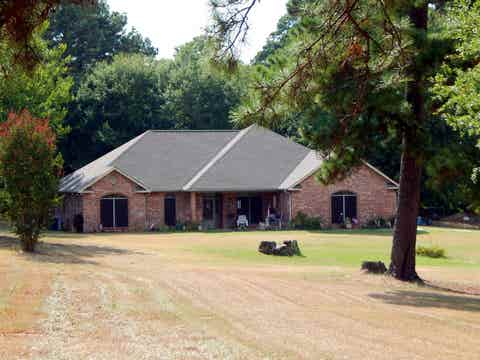 Homes For Sale - 5000 Glenwood Dr<br/> Upshur County, Gilmer, TX 75645