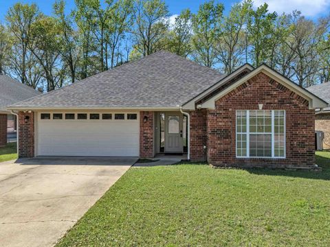 Homes For Sale - 5 Oak Run<br/> White Oak, TX 75693