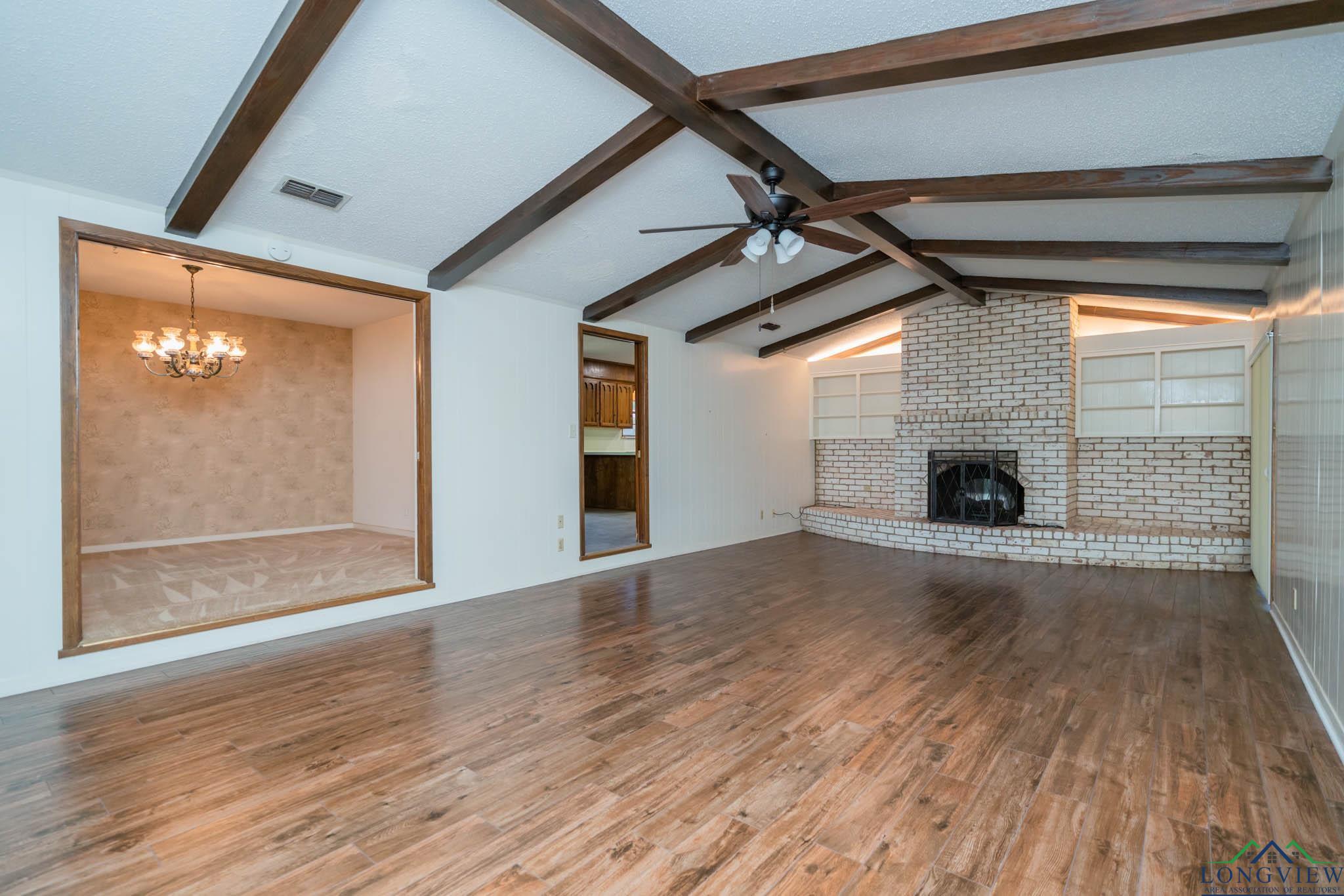 107 Tulip St, White Oak, Texas image 17