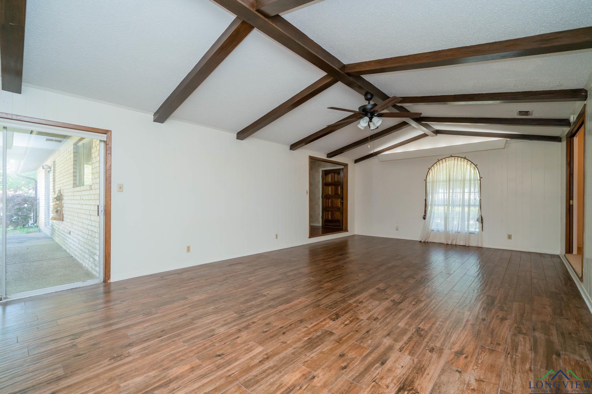 107 Tulip St, White Oak, Texas image 19