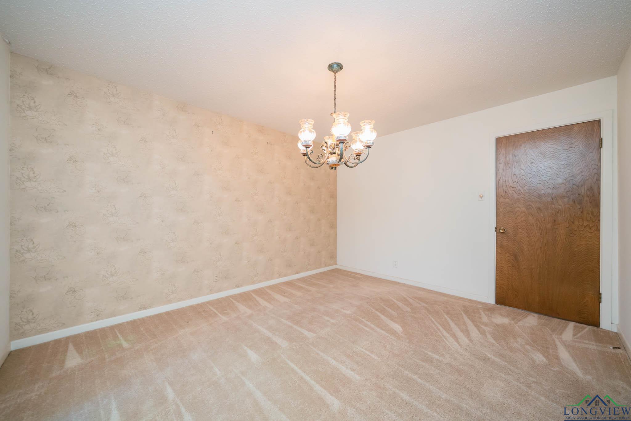 107 Tulip St, White Oak, Texas image 32