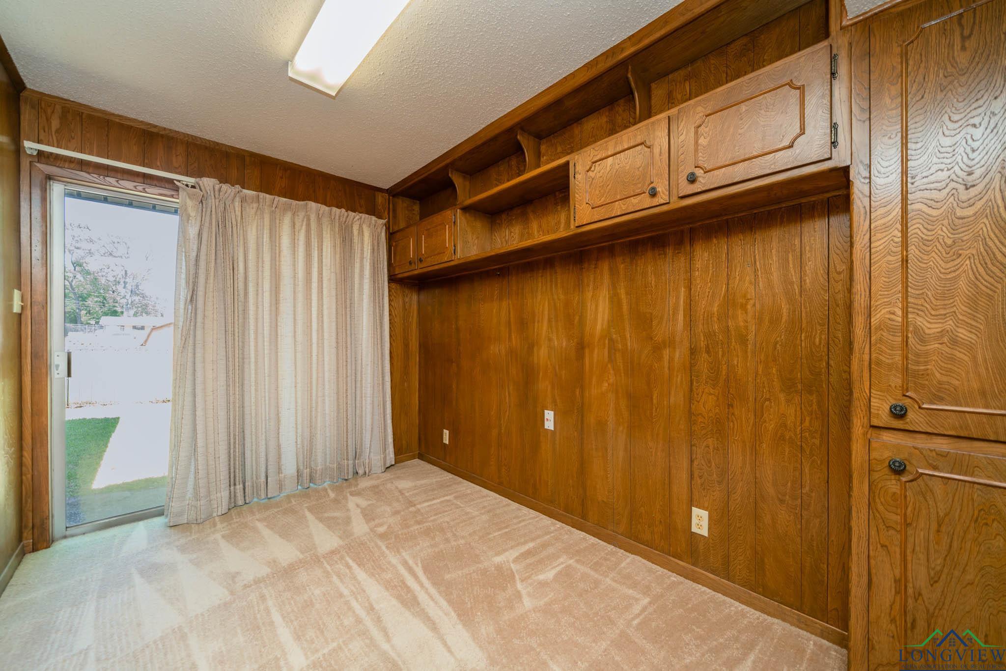 107 Tulip St, White Oak, Texas image 41