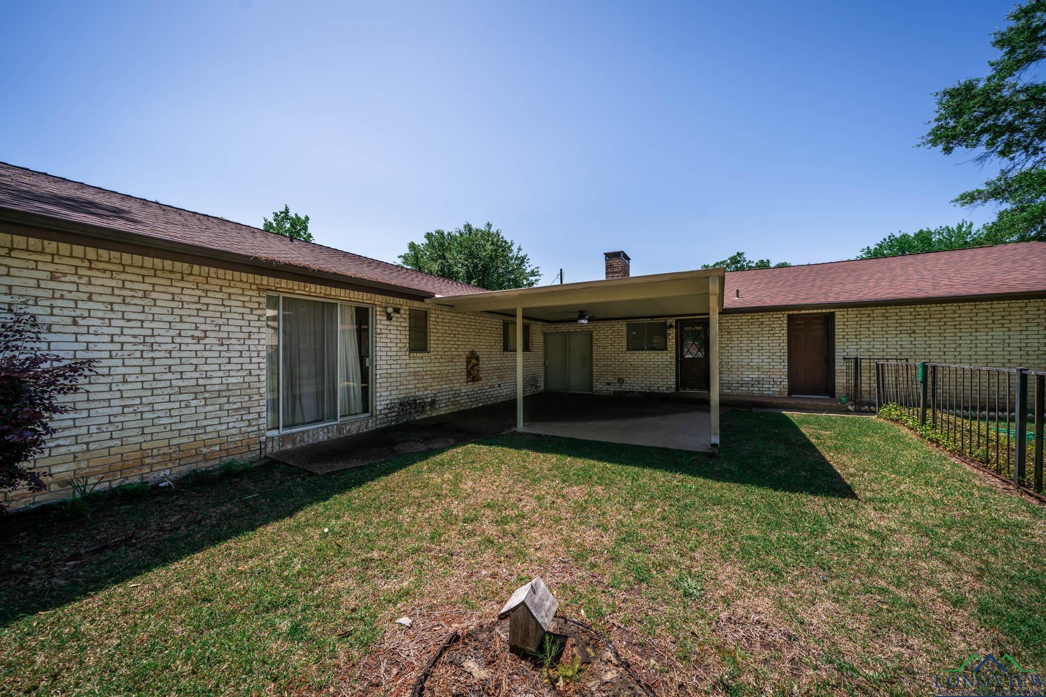 107 Tulip St, White Oak, Texas image 12
