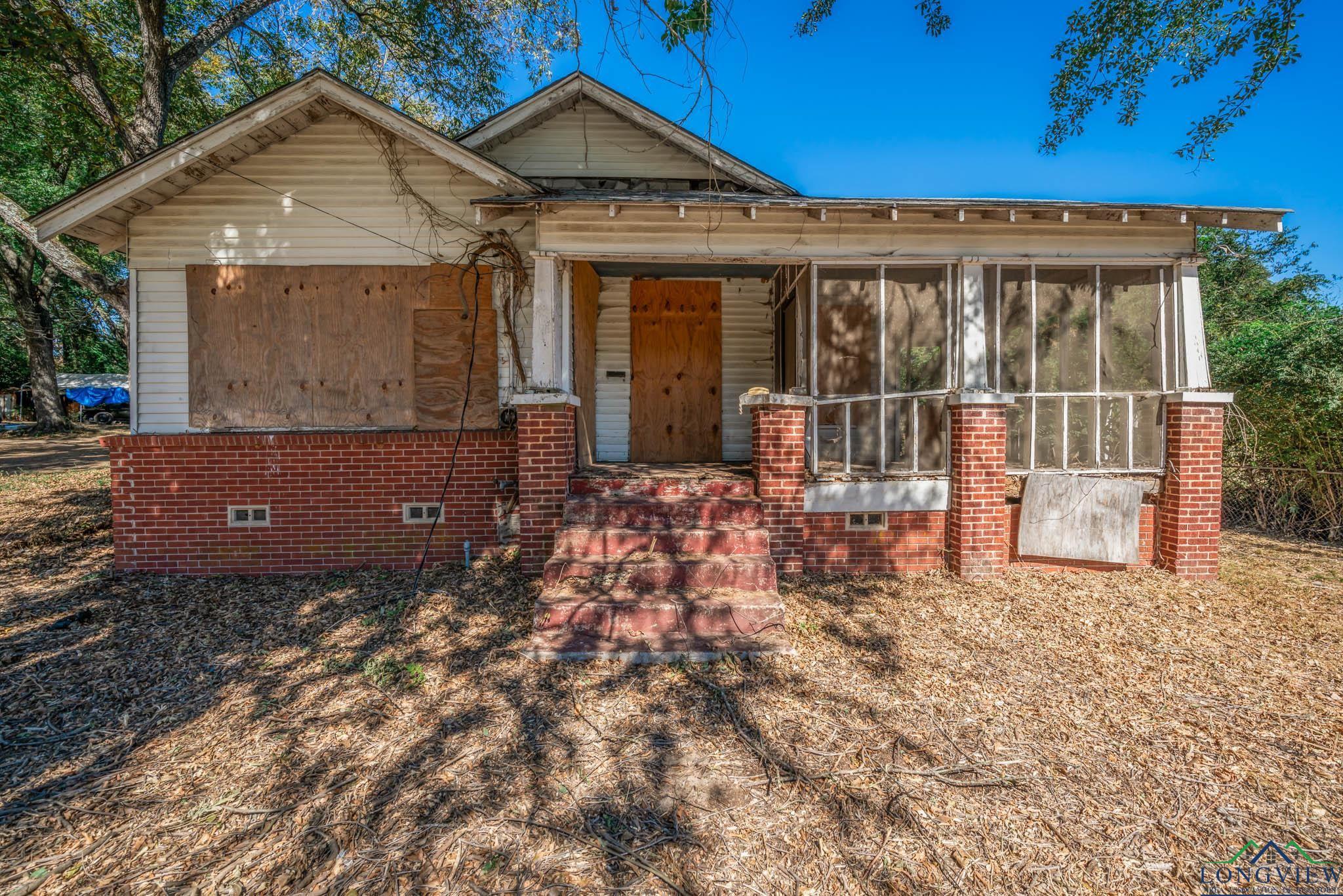 1103 Alvin Street, Marshall, Texas image 1