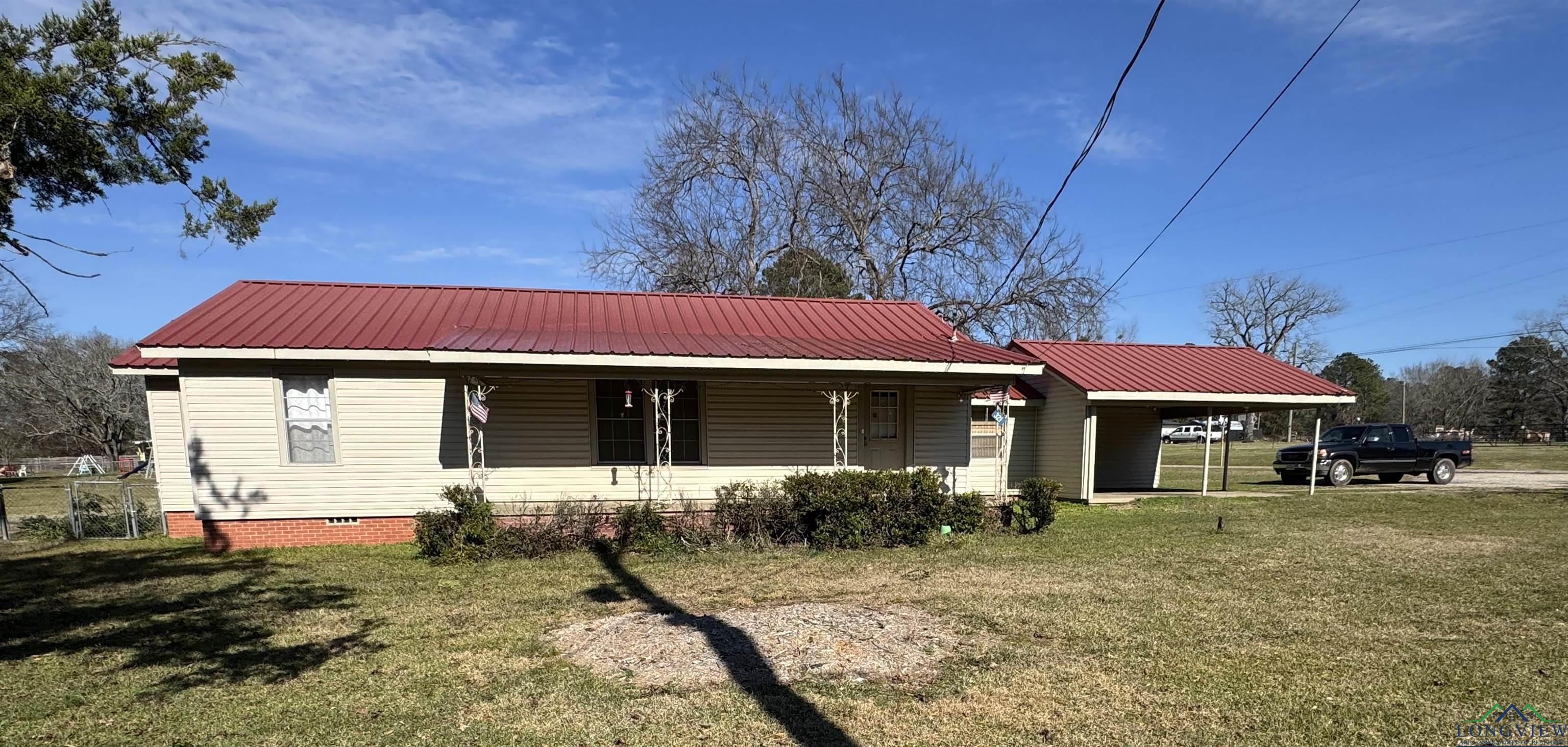 321 E Grand Bluff Rd, Beckville, New Mexico image 1