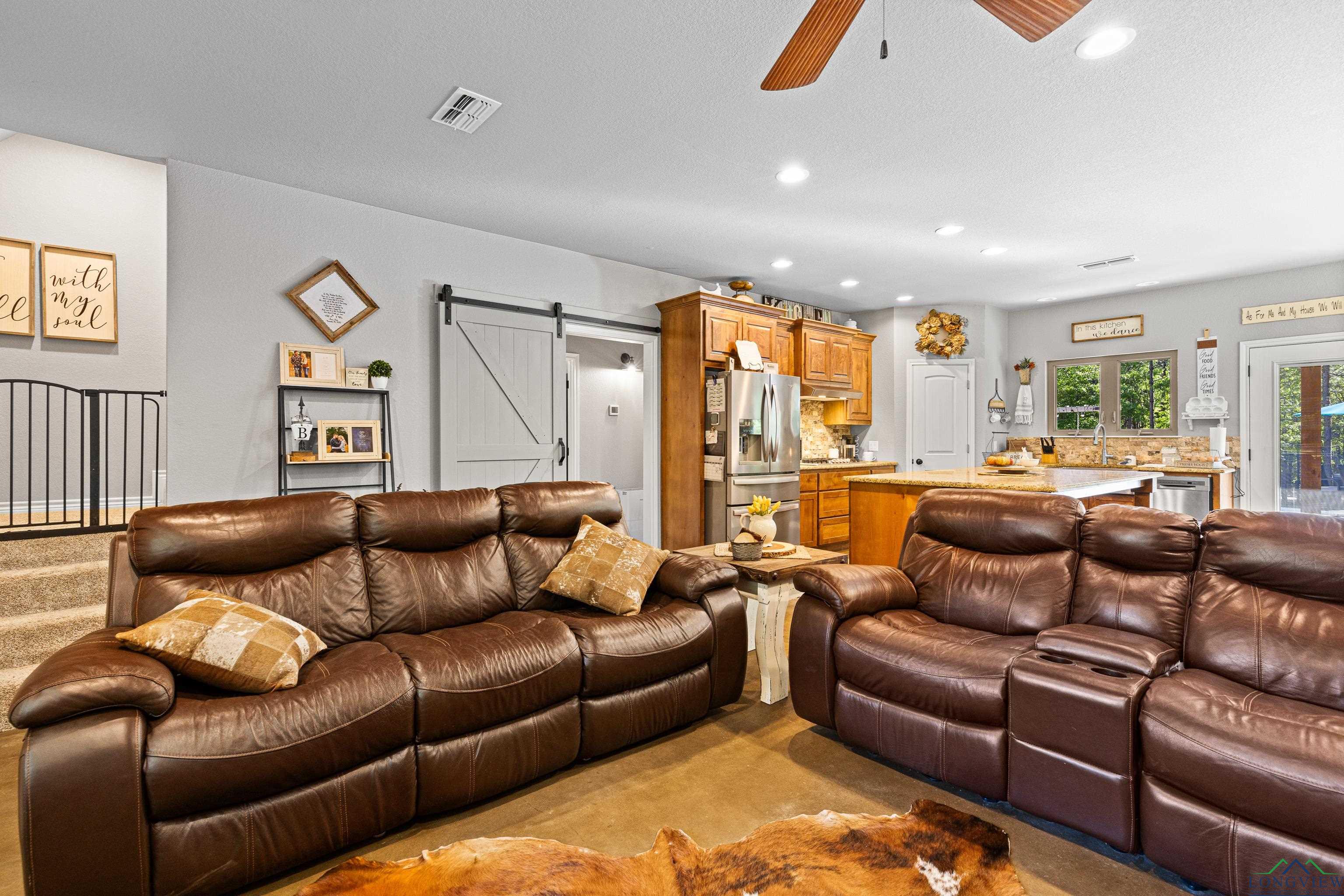 10586 Petunia Rd, Ore City, Texas image 12
