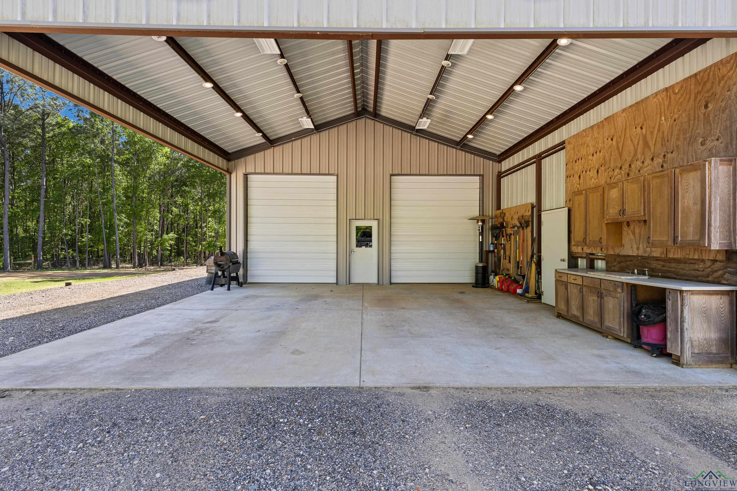 10586 Petunia Rd, Ore City, Texas image 37