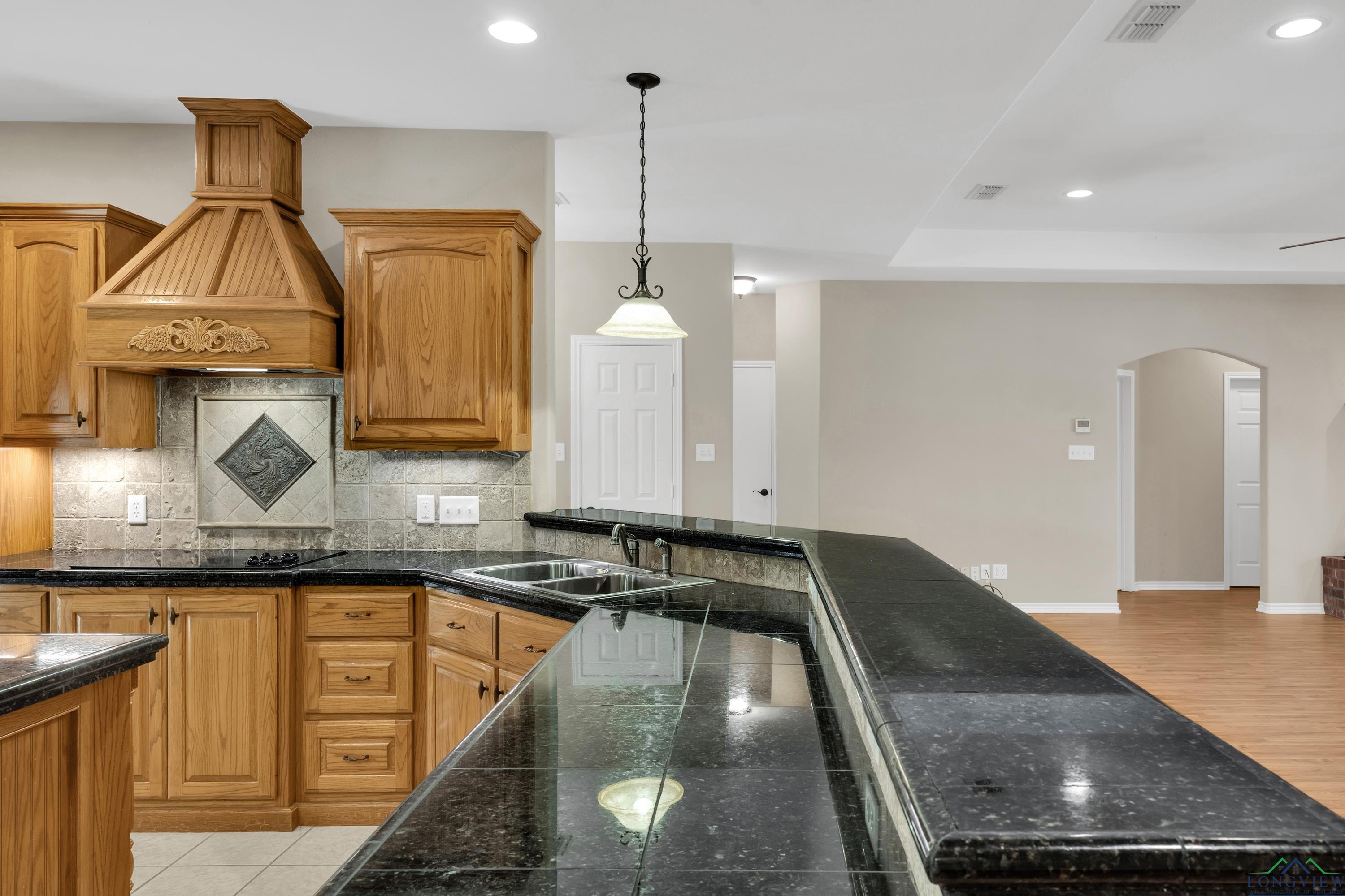 534 Plum Creek Rd, Longview, Texas image 15