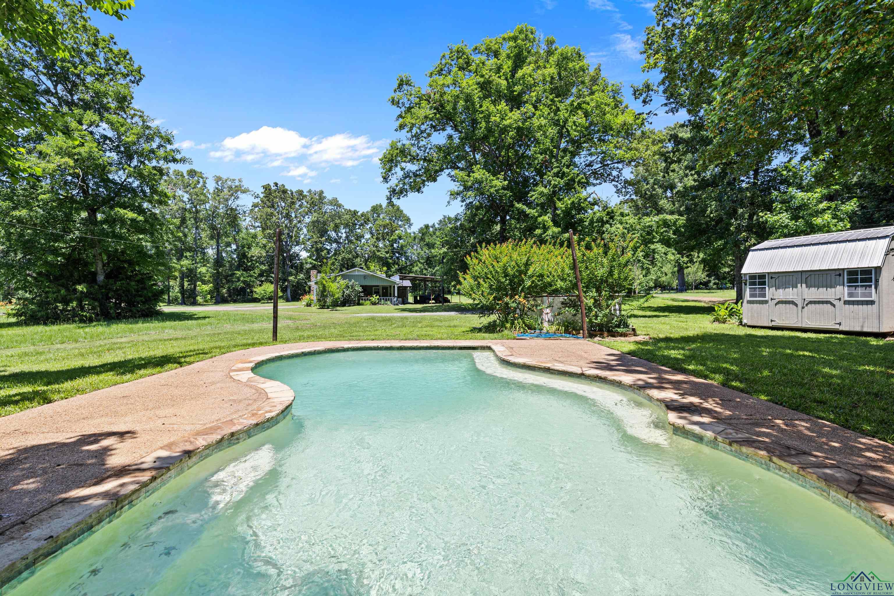 325 County Road 1081, Carthage, Texas image 11