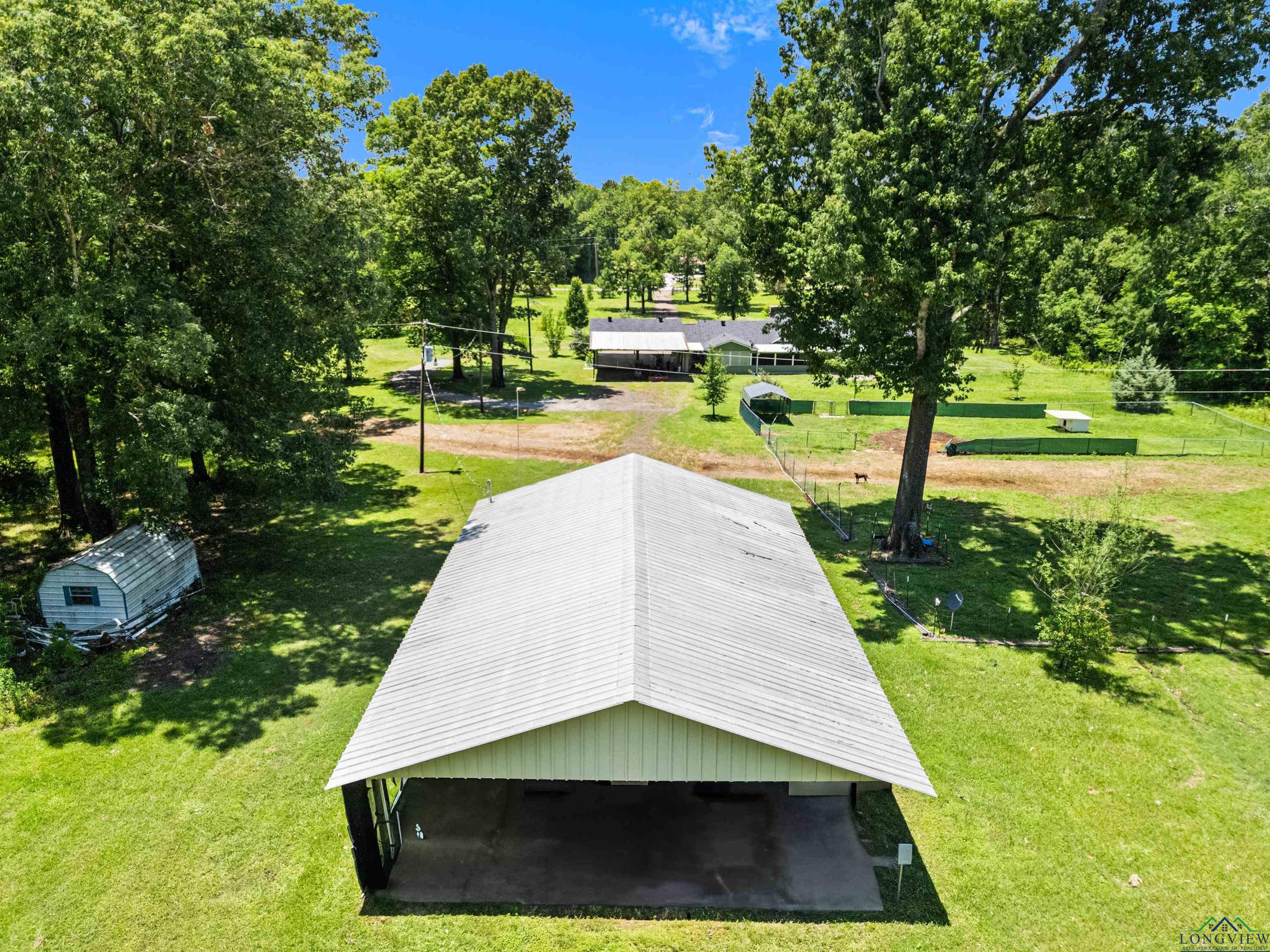 325 County Road 1081, Carthage, Texas image 43