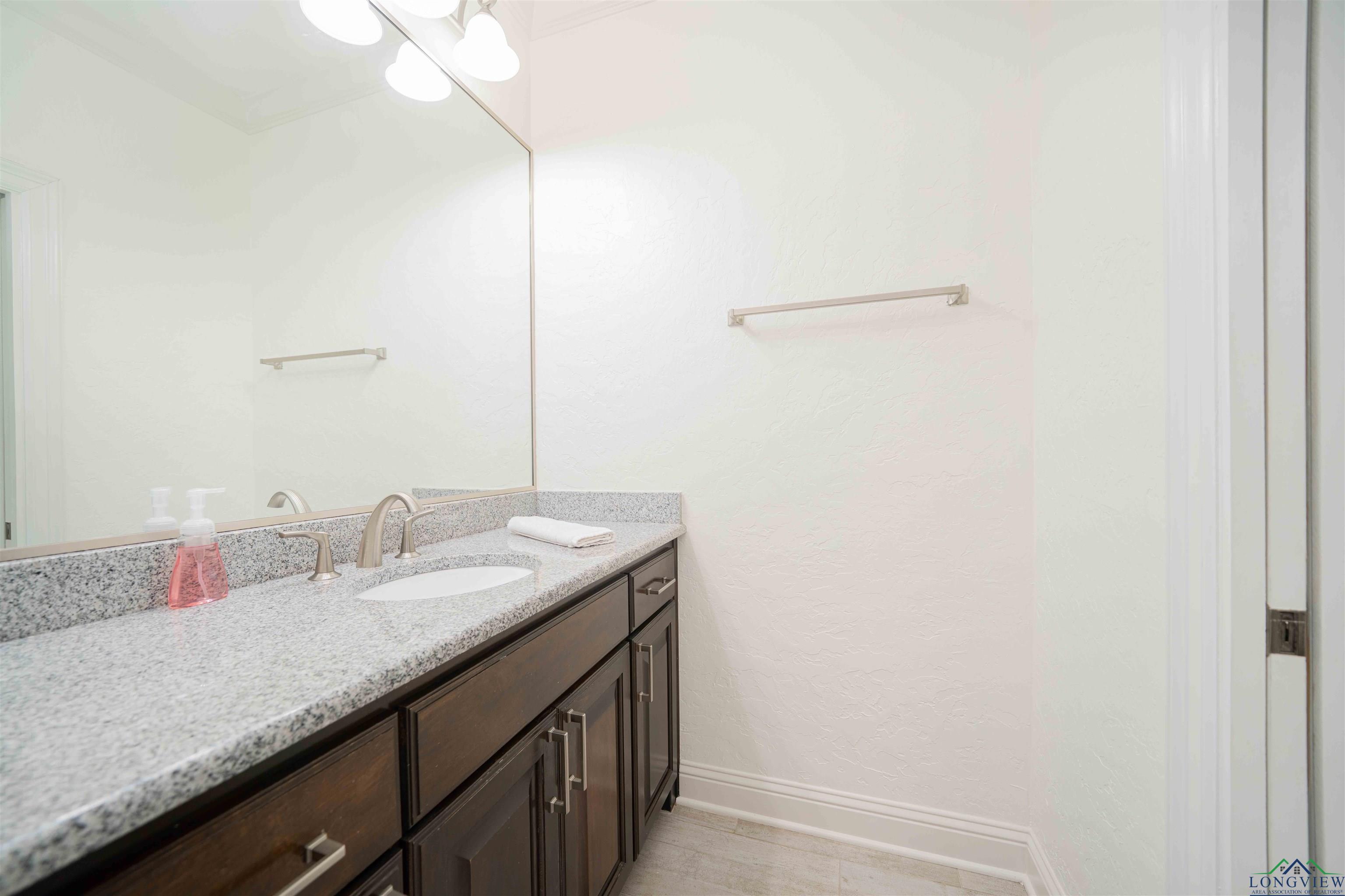 3000 Fairway Oaks, Longview, Texas image 27