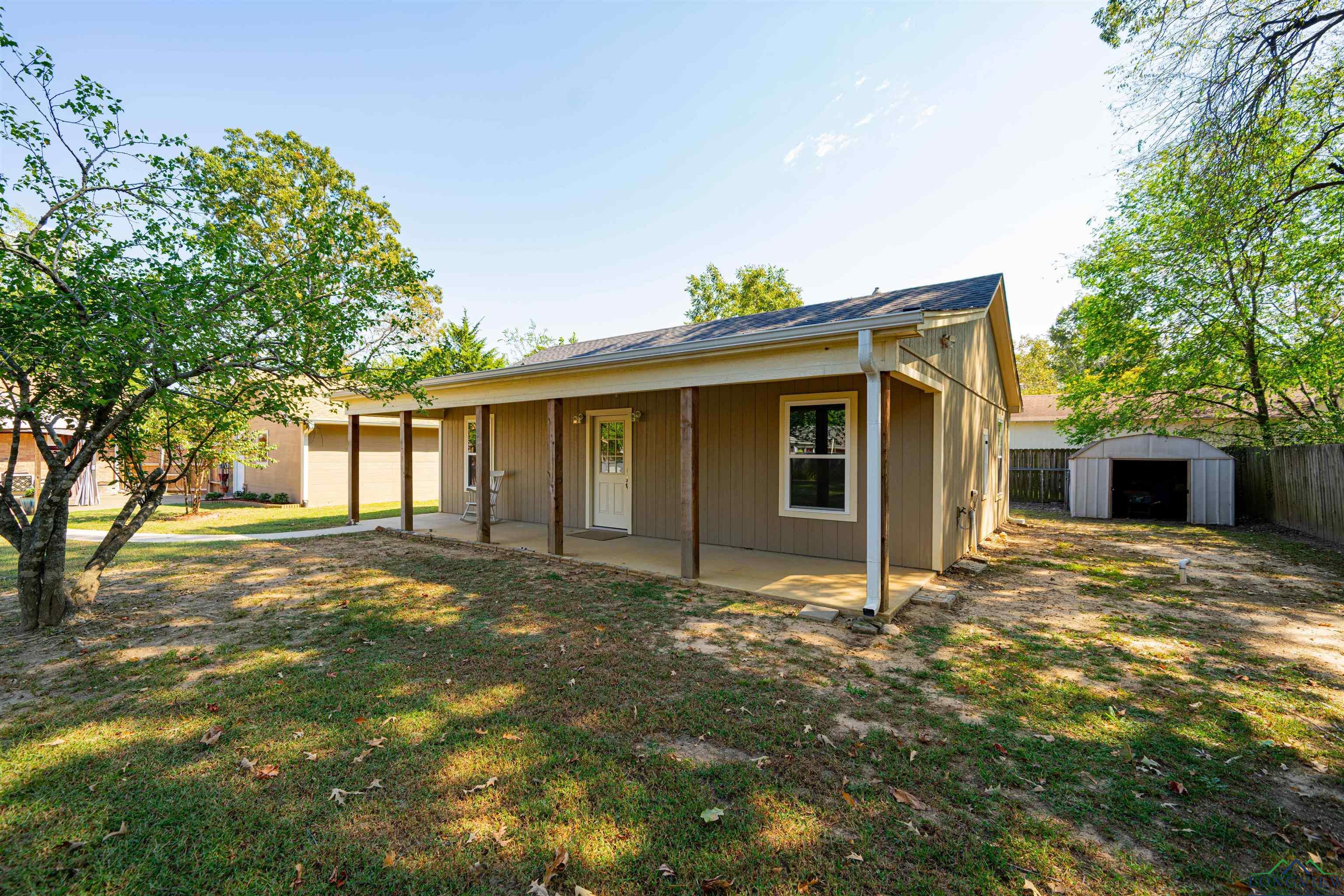 2712 S Stone Road With Guesthouse Circle, Kilgore, Texas image 27