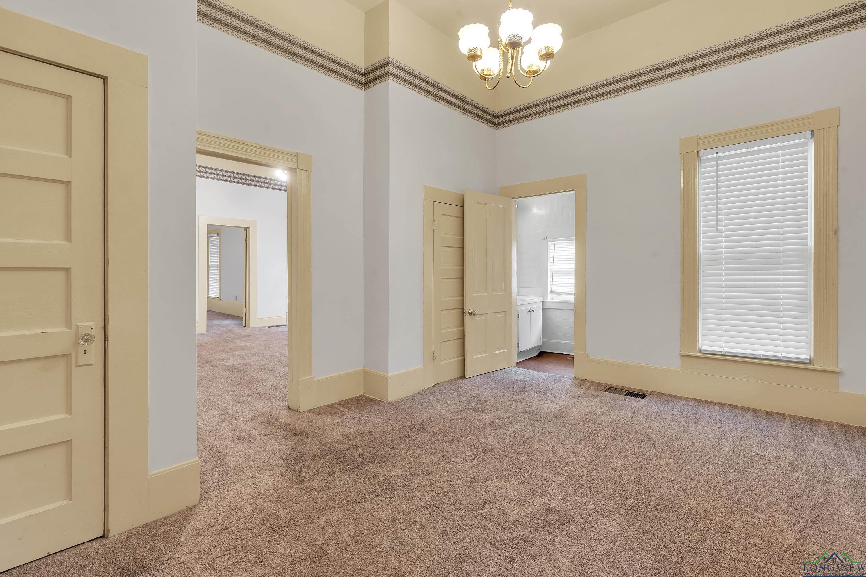 409 N Main St, Gladewater, Texas image 17