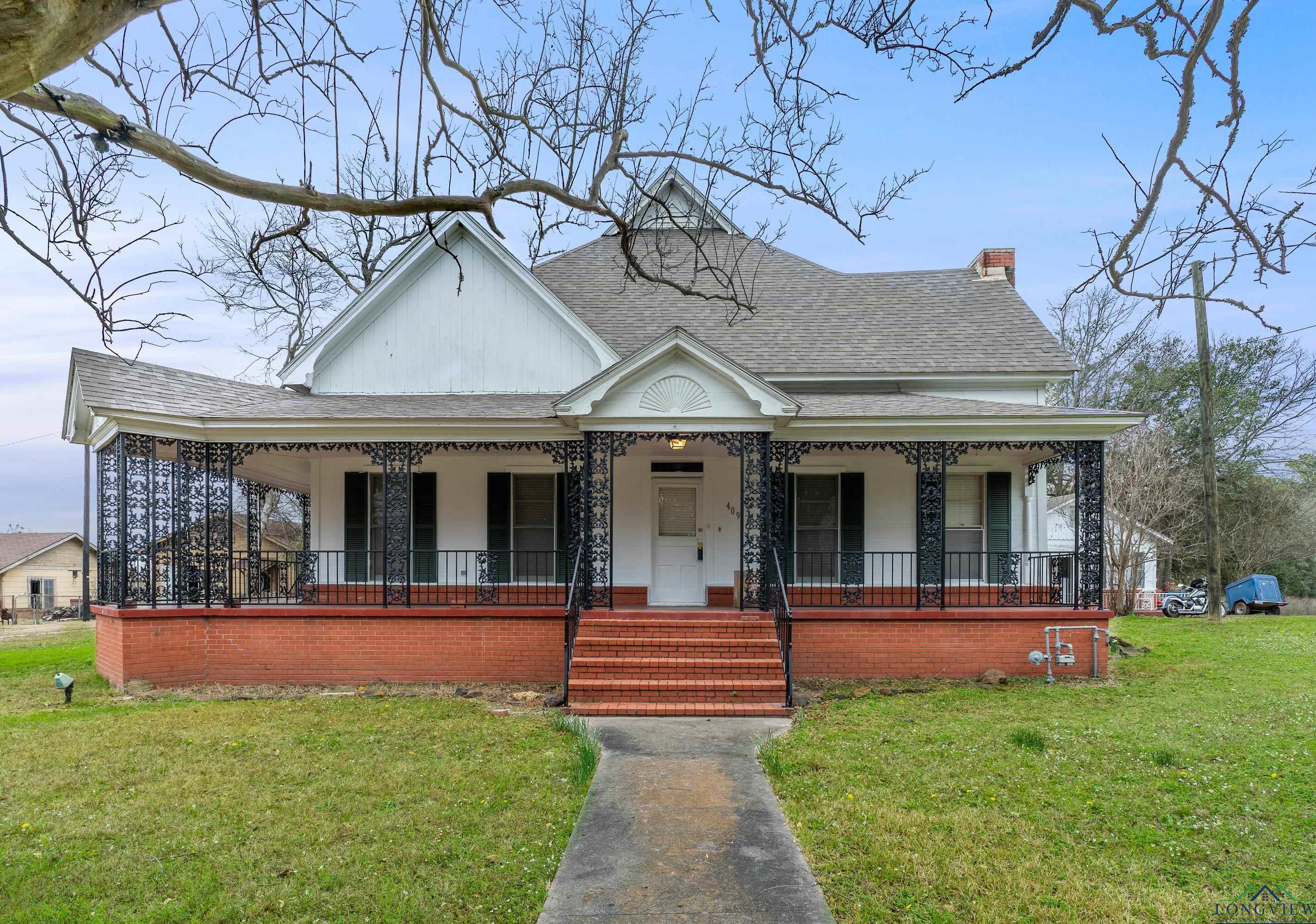 409 N Main St, Gladewater, Texas image 2