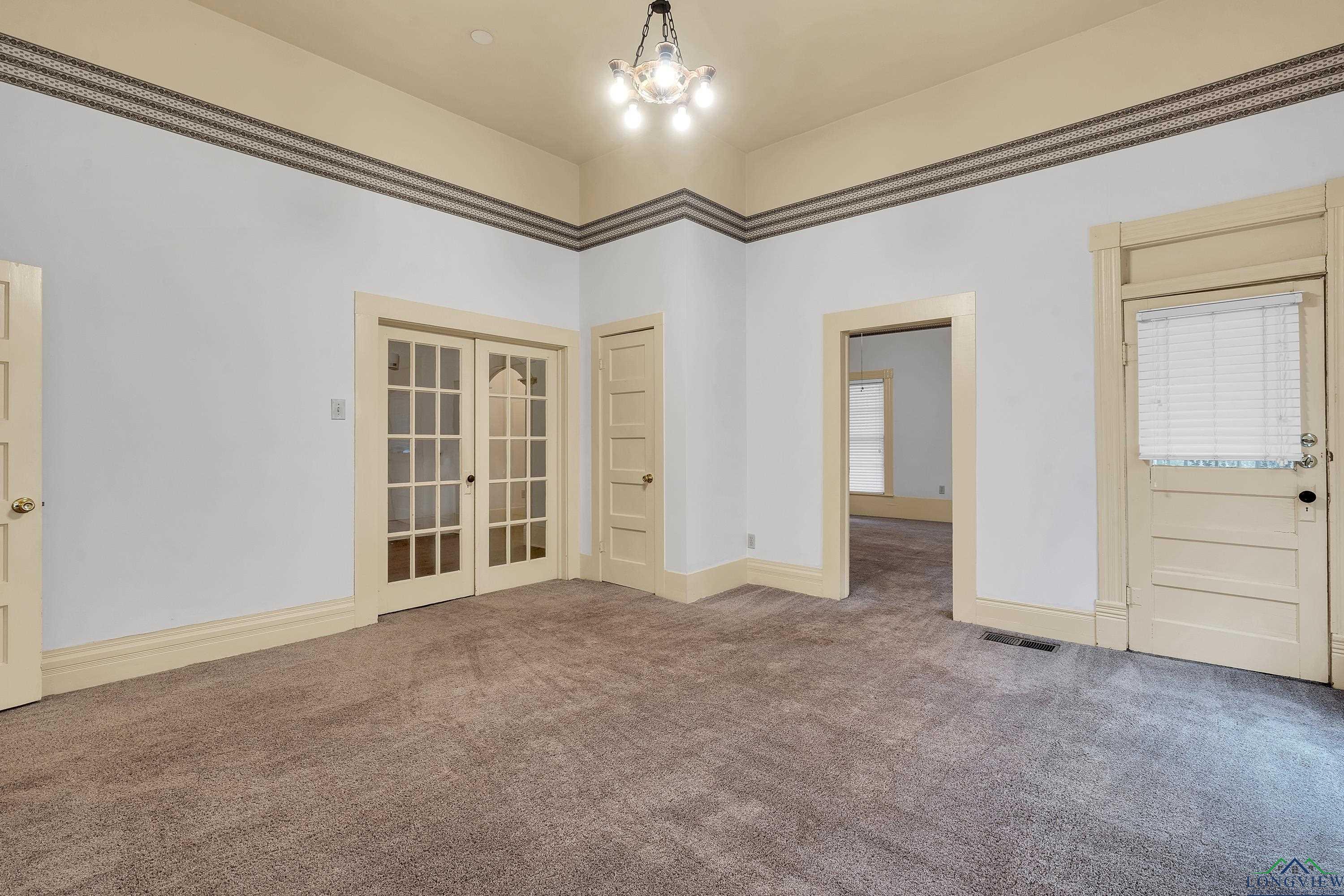 409 N Main St, Gladewater, Texas image 16