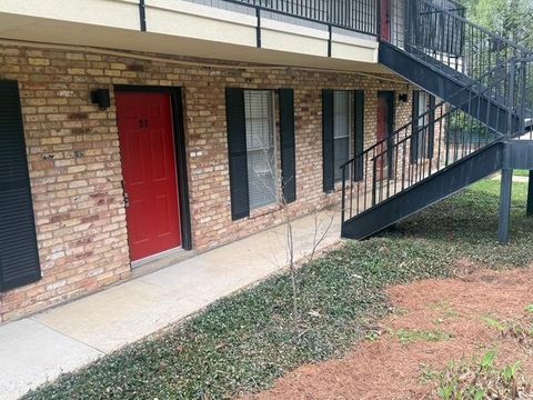 Multifamily For Sale - 1604 N Seventh St<br/> Gregg County, Longview, TX 75601