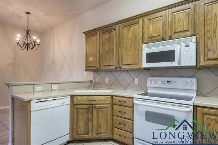 816 Toler Rd, Longview, Texas image 9