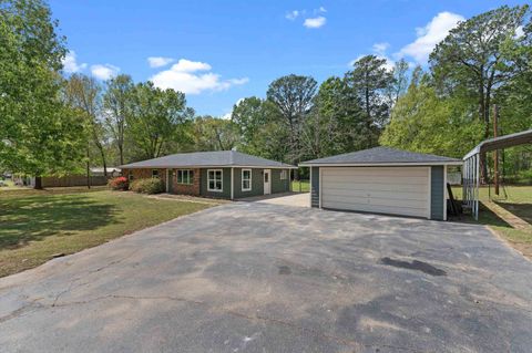 Homes For Sale - 145 Madison Dr<br/> Rusk County, Longview, TX 75603