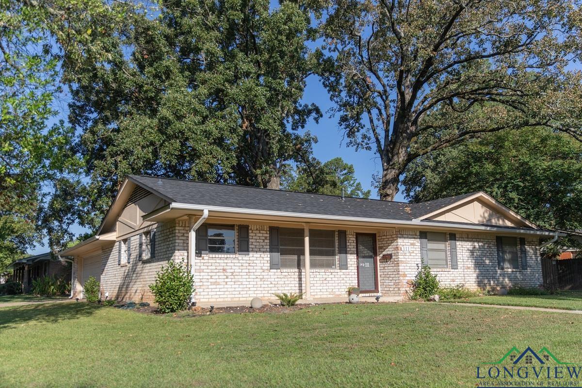 111 Melrose Dr, Texarkana, Texas image 2