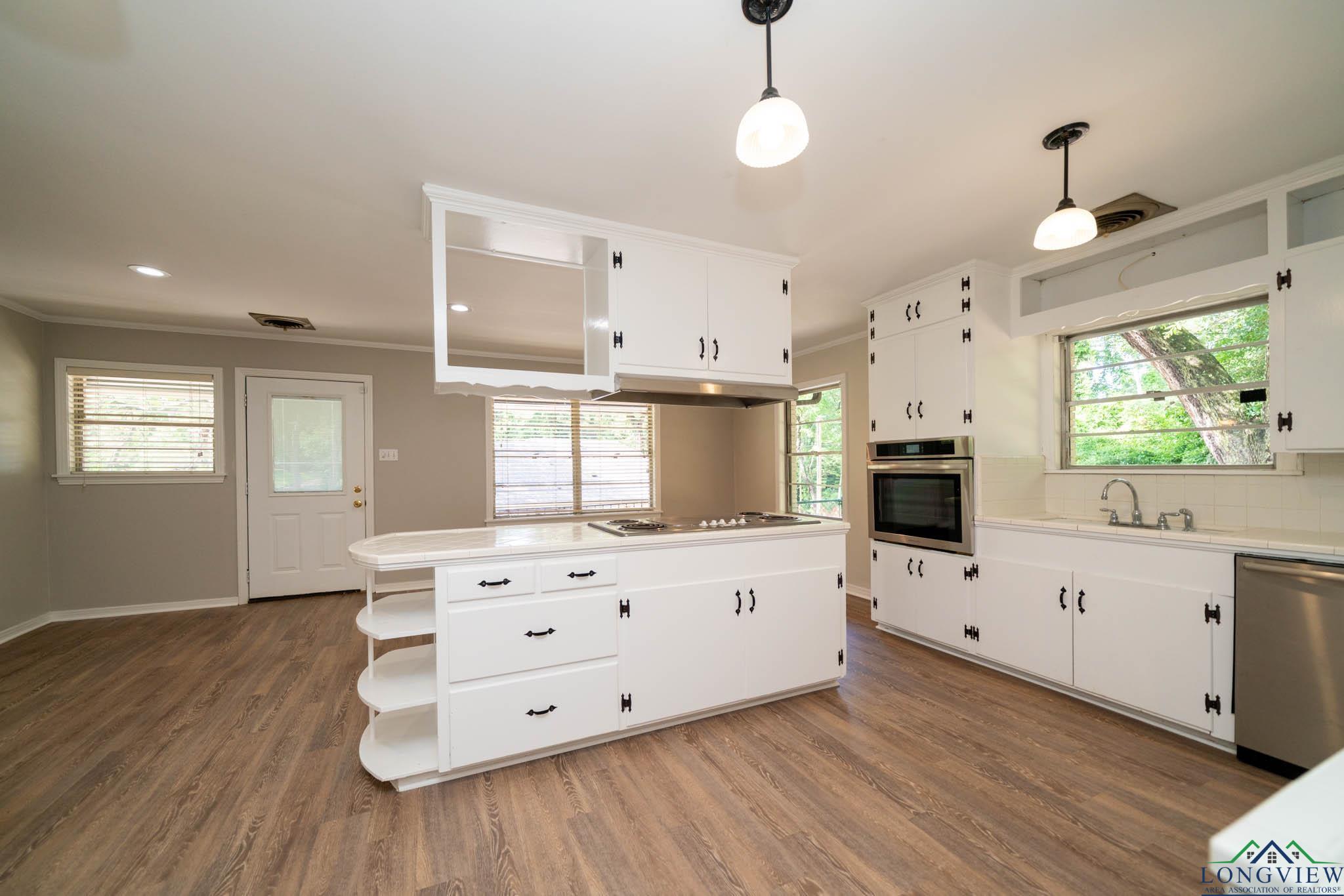 601 Wood St, Gladewater, Texas image 12