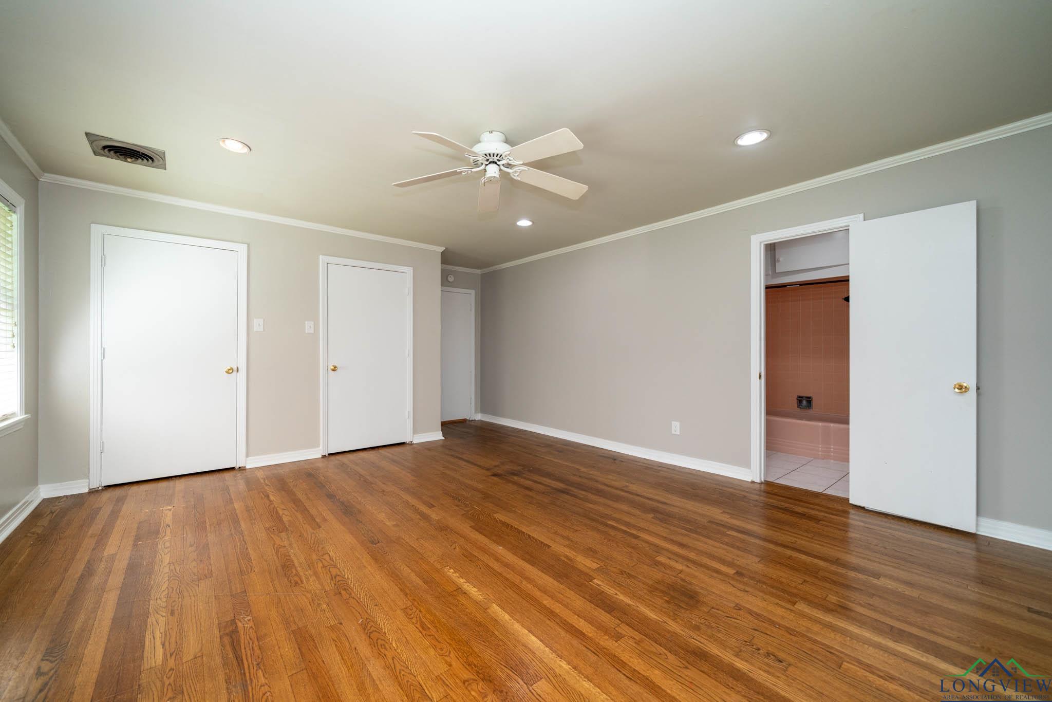 601 Wood St, Gladewater, Texas image 23