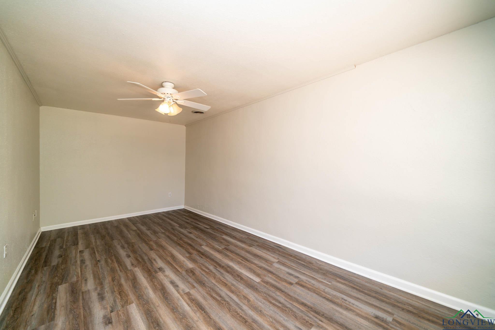 601 Wood St, Gladewater, Texas image 30