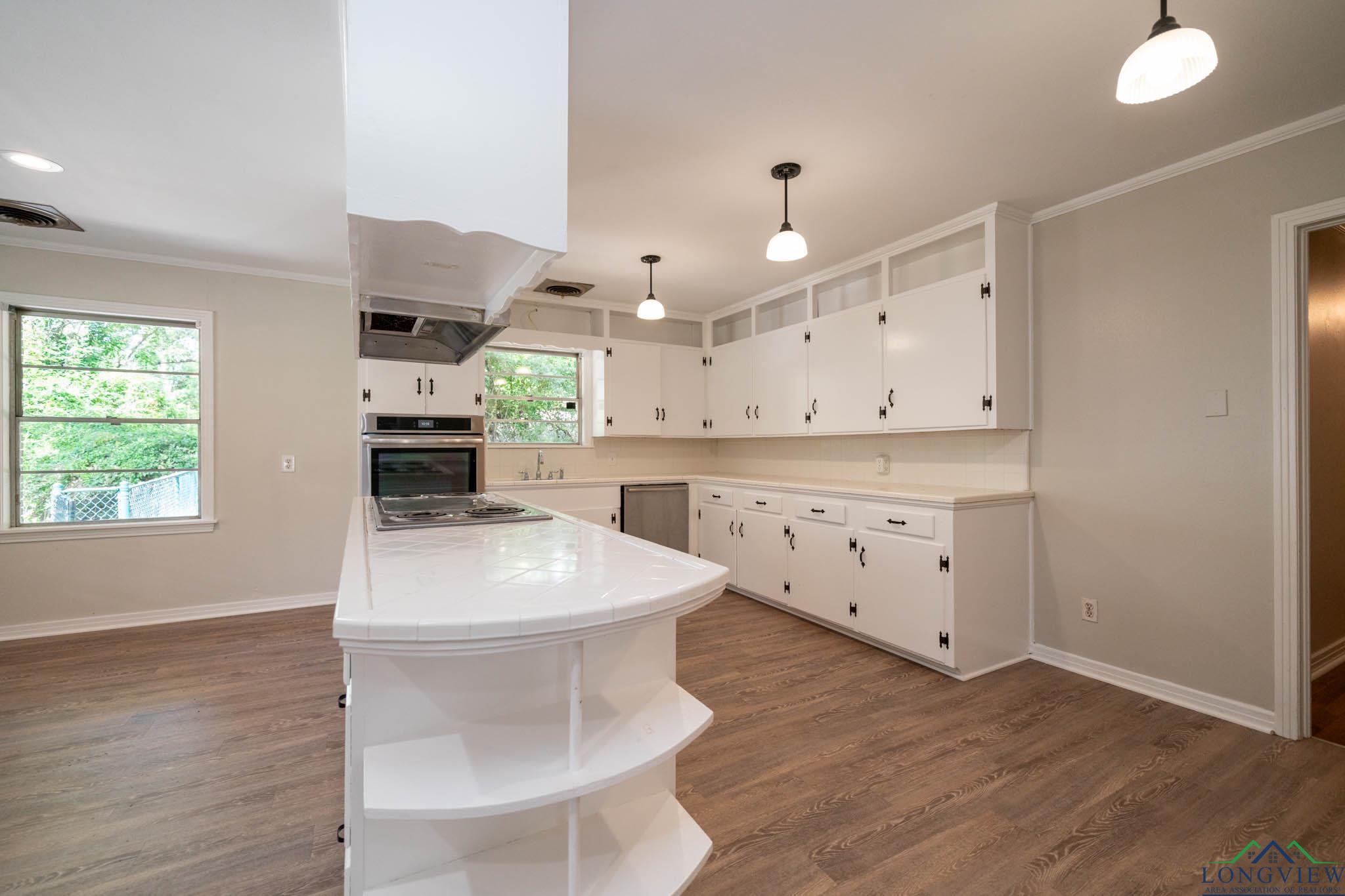 601 Wood St, Gladewater, Texas image 13