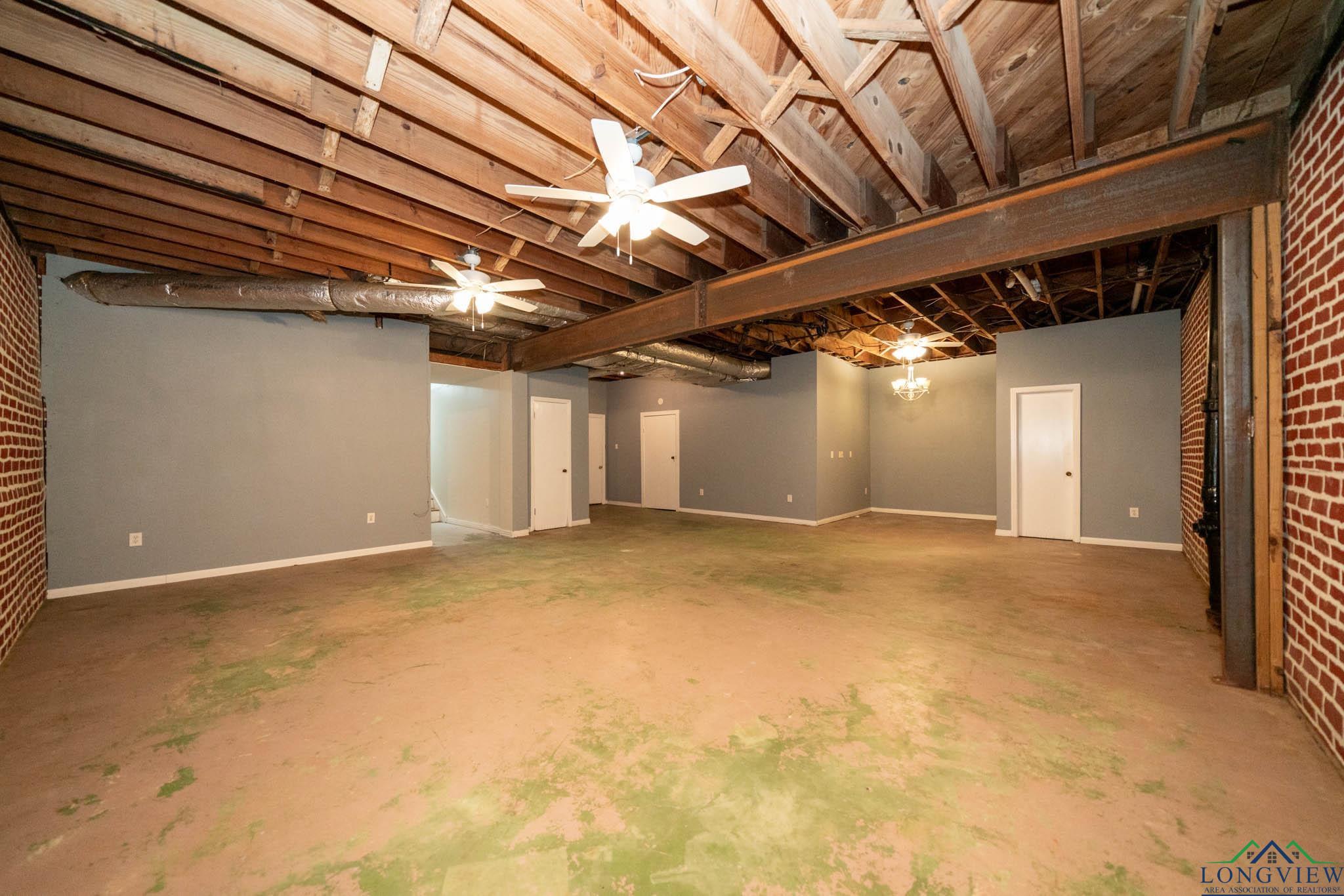 601 Wood St, Gladewater, Texas image 34