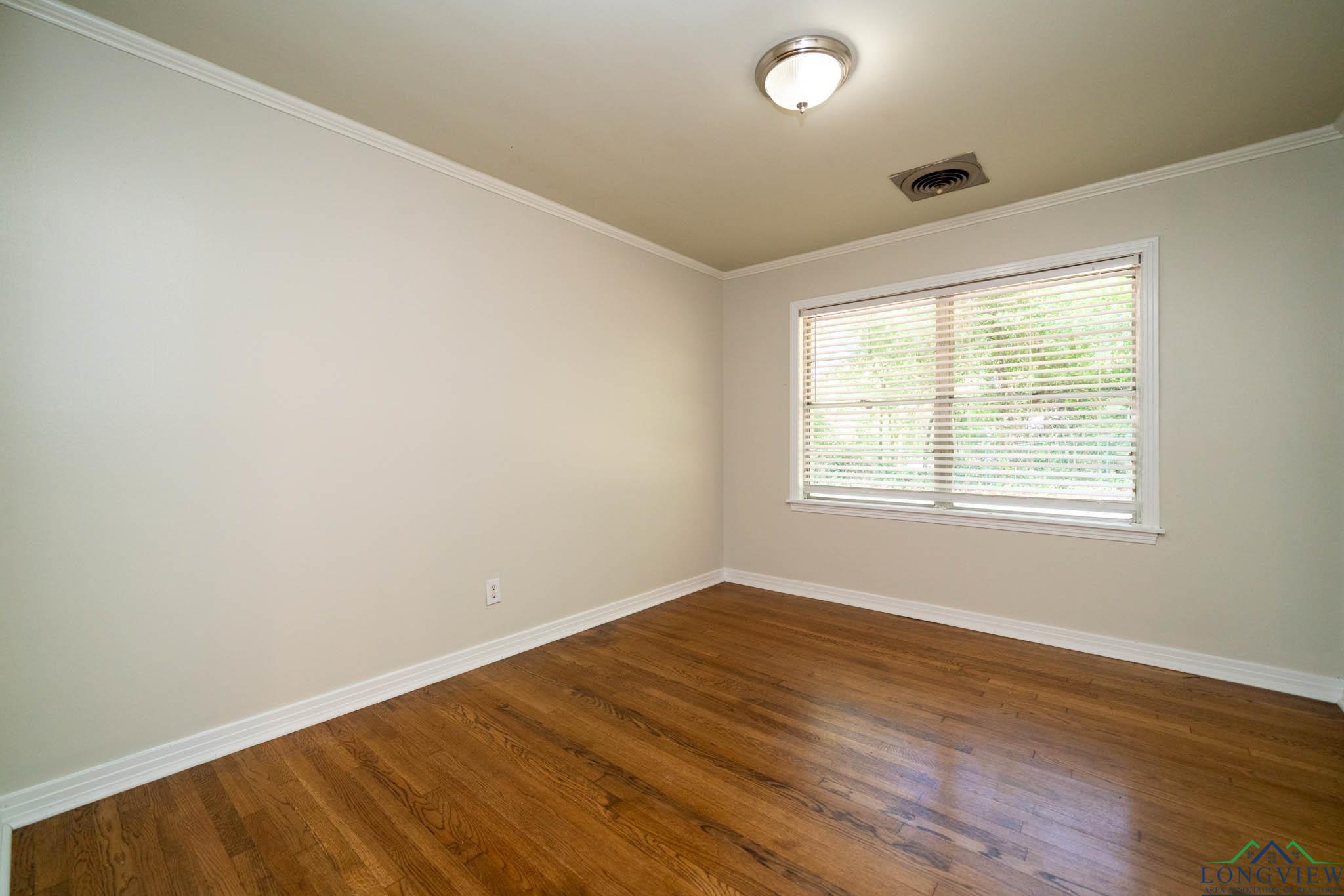 601 Wood St, Gladewater, Texas image 20