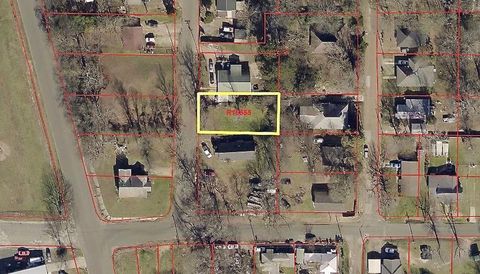 Vacant Land For Sale - 304 N Allen<br/> Marshall, TX 75670