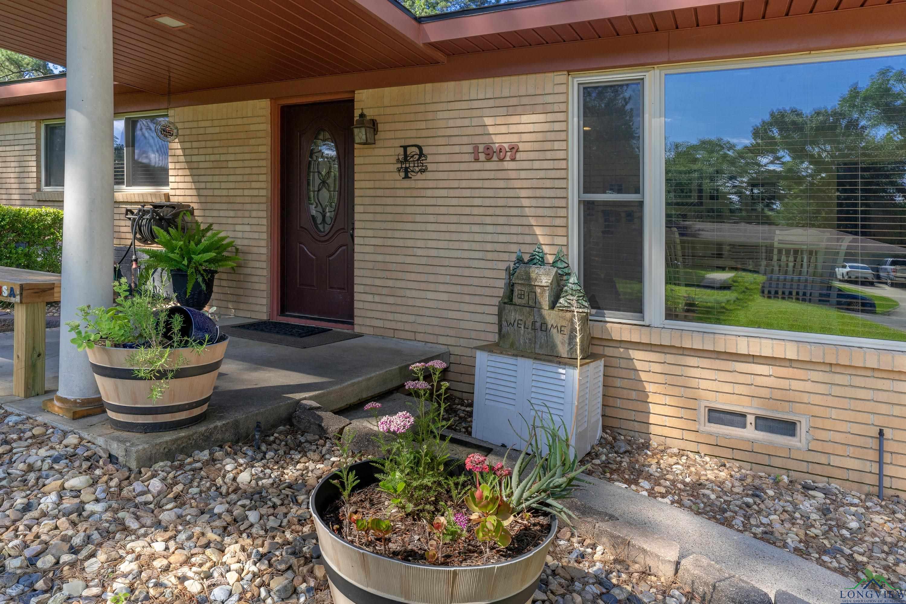 1907 Mary Jane Dr, Longview, Texas image 3