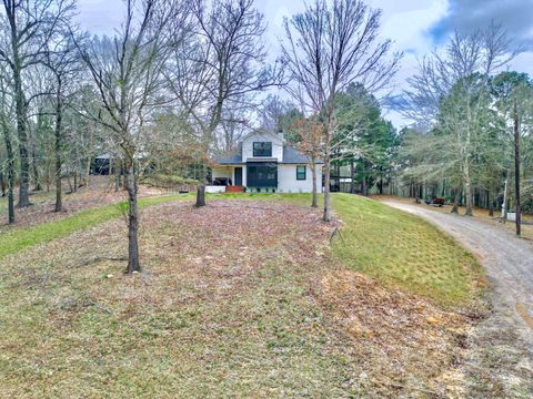 Homes For Sale - 3381 Noonday Rd<br/> Hallsville, TX 75650