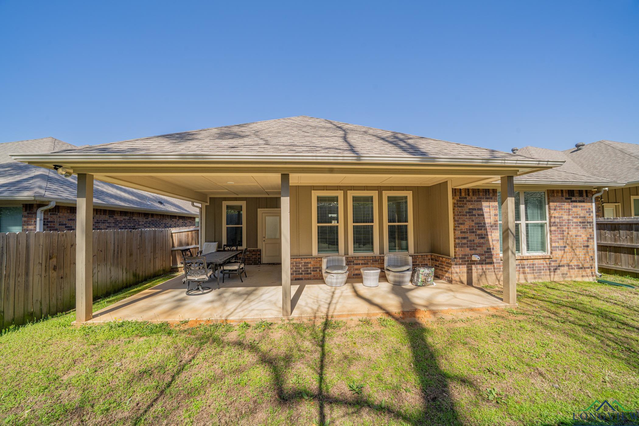 2931 Meadow Brook Trail, Tyler, Texas image 24