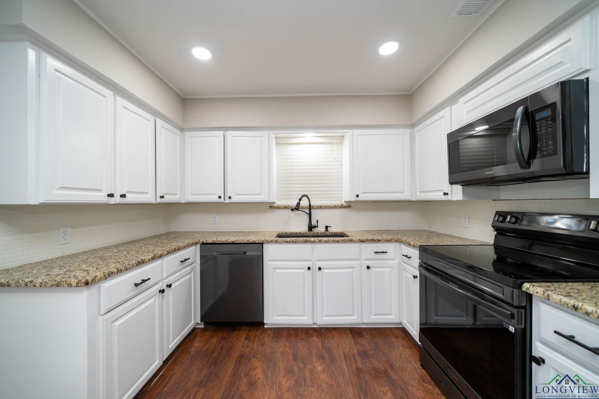 1803 Nimrod Trl, Longview, Texas image 16